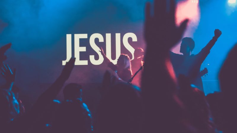 25 Powerful Worship Songs for 2022