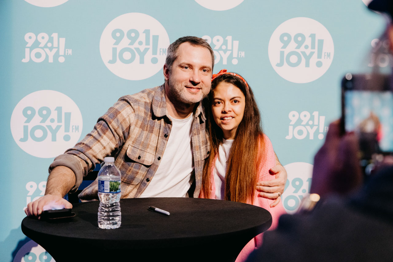 Brandon Heath Sofa Show Photos